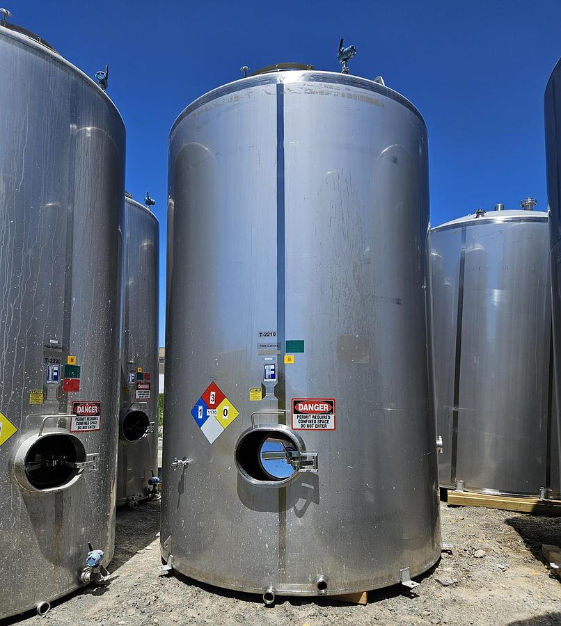 Used Used Feldmeier 7,000 gallon 304 stainless steel sanitary storage tanks