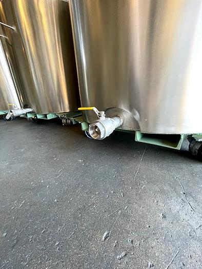 Used Used 315 gallon 304 stainless steel vertical jacketed mix tank