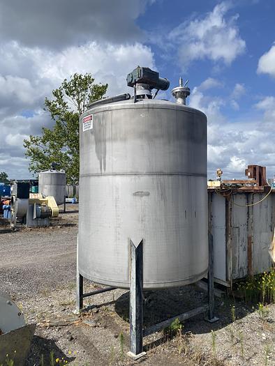 Used Used approx 1400 gallon 304 SS  mix tank.