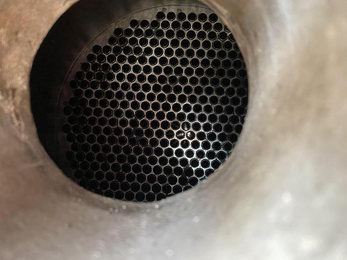 Used Used Perry 1323 sq. ft. 304 stainless steel shell and tube heat exchanger