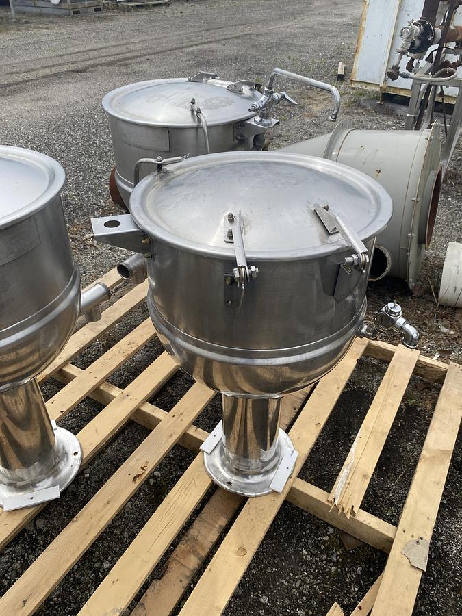 Used Used Groen 20 gallon 316 stainless steel jacketed stationary kettle