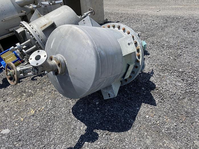 Used Used Circleville Metal Works approximately 150 gallon 304 stainless steel vertical mix tank