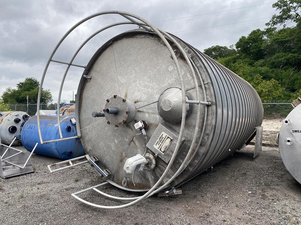 Used Used Conair Contract Systems Inc. 1709 cu ft Spiral Aluminum vertical bulk material silo