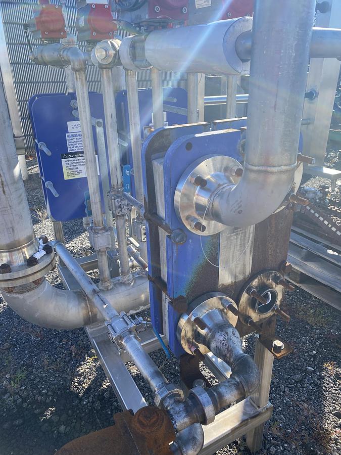 Used Used Alfa Laval 16.6 sq ft stainless steel plate exchanger