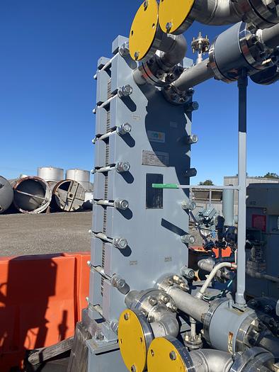 Unused Tubinsud S.R.L. 1000 gallon lube oil system