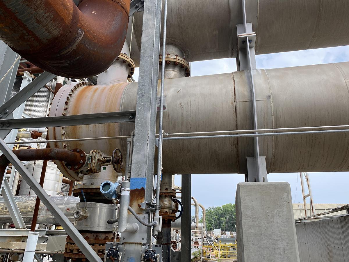 Used Used Southern Heat Exchanger Corp.  Approximately 8500 sq. ft. 304L stainless steel horizontal heat exchanger