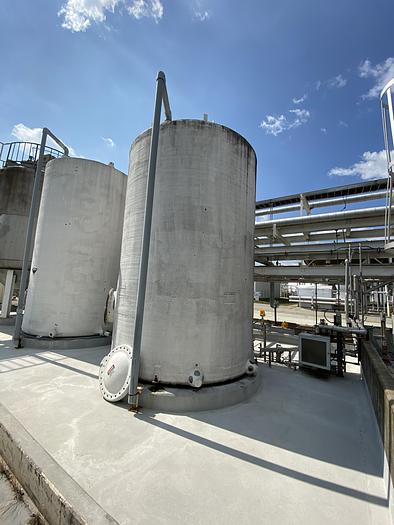 Used Used 8000 gallon FRP vertical storage tank