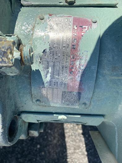 Used Used Alloy Fabricators Inc. approximately 1000 gallon 304 stainless steel vertical mix tank