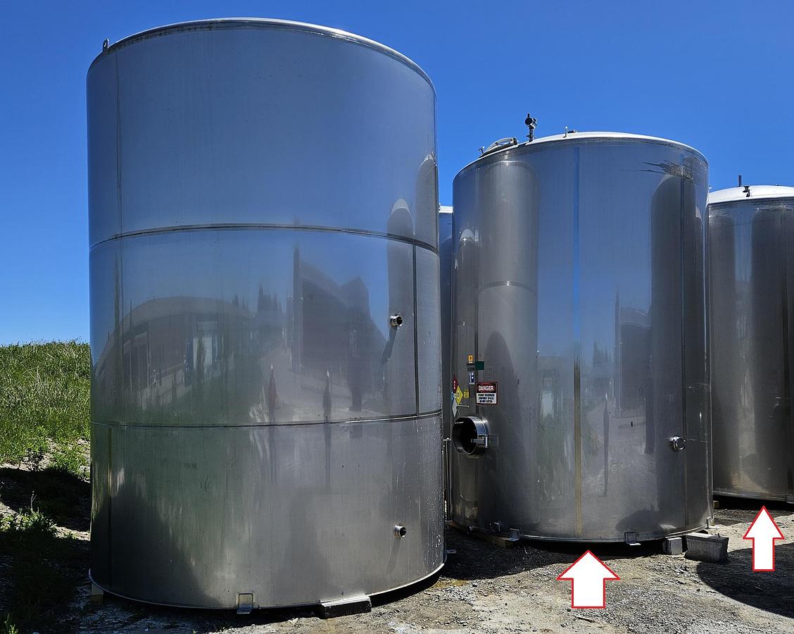 Used Used Feldmeier 8,000 gallon 304 stainless steel sanitary storage tanks