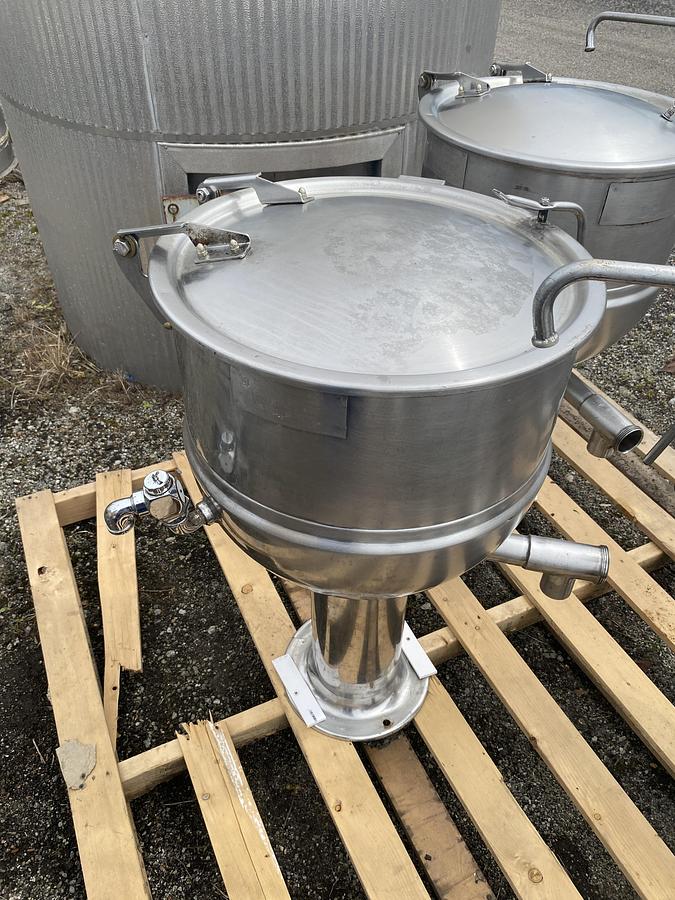 Used Used Groen 20 gallon 316 stainless steel jacketed stationary kettle