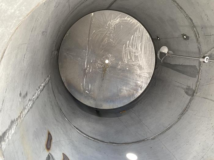 Used Used Lee Metal Products Inc approximately 4000 gallon 304 stainless steel vertical mix tank