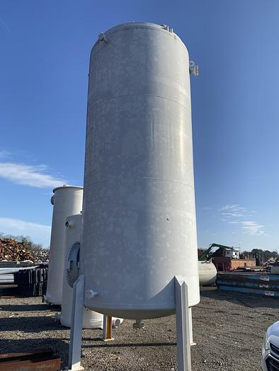Used Used Bendel approximately 8000 gallon carbon steel vertical tank.