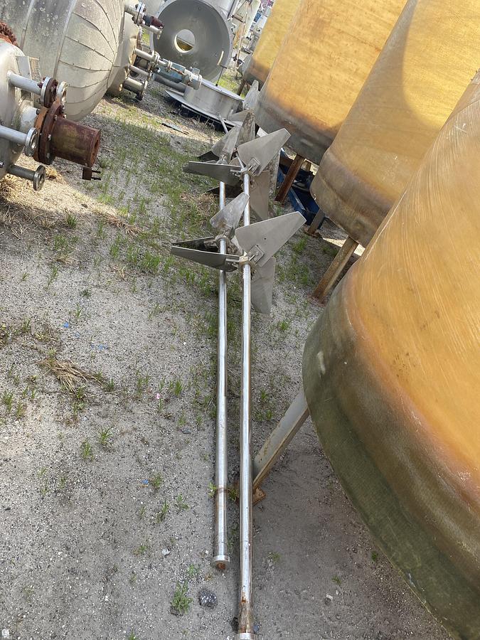 Used Used Beckart Environmental Inc. 3700 gallon vertical fiberglass mix tank