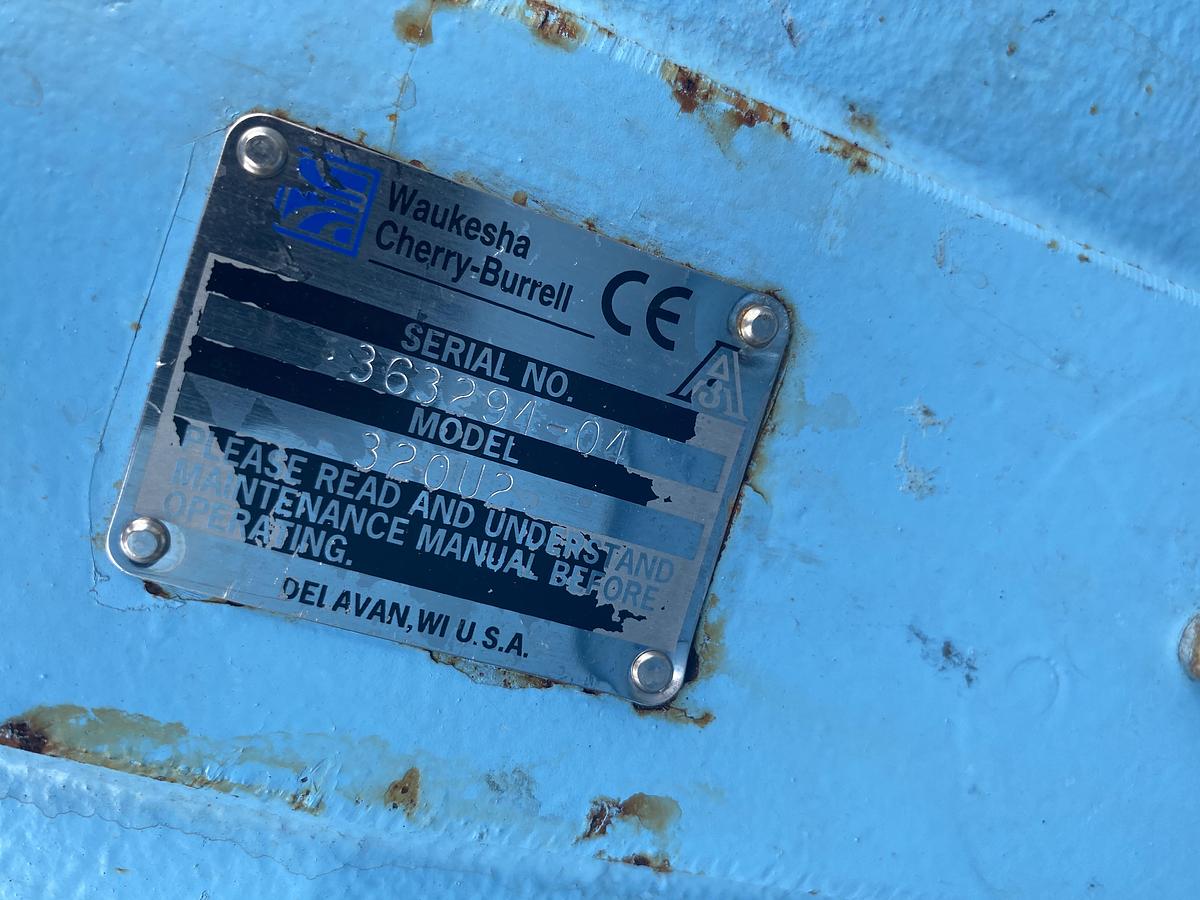 Used Used Waukesha Cherry Burrell sanitary Rotary Pump Model 320U2