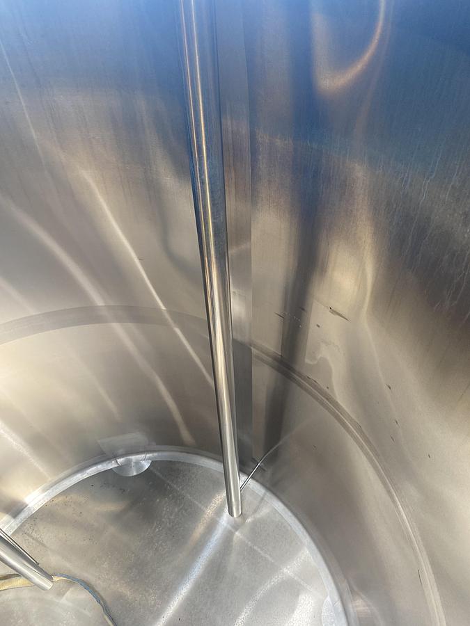 Used Used approximately 1500 gallon stainless steel sanitary storage tank
