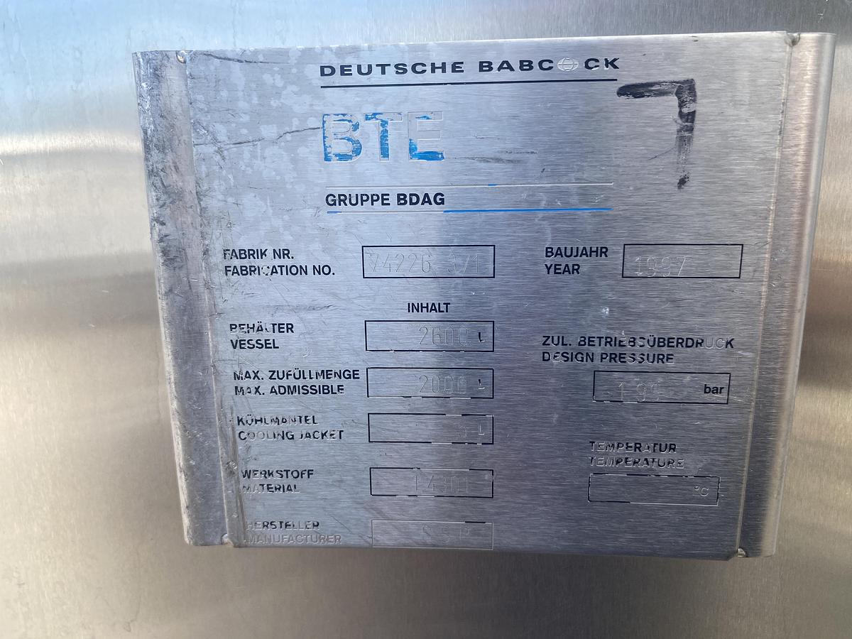 Used Used Deutshe Babcock BTE Gruppe Bdag 2600L/680 gallon 304 stainless steel vertical jacketed tank