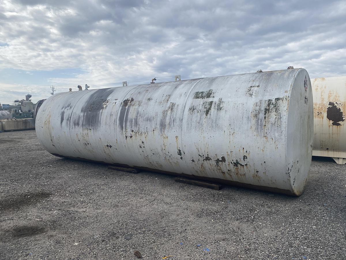 Used Used approximately 10,000 gallon carbon steel single-walled horizontal storage tank.