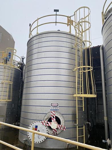 Used Used Pittsburgh Tank Corporation approximately 13,000 gallon carbon steel vertical mix tank