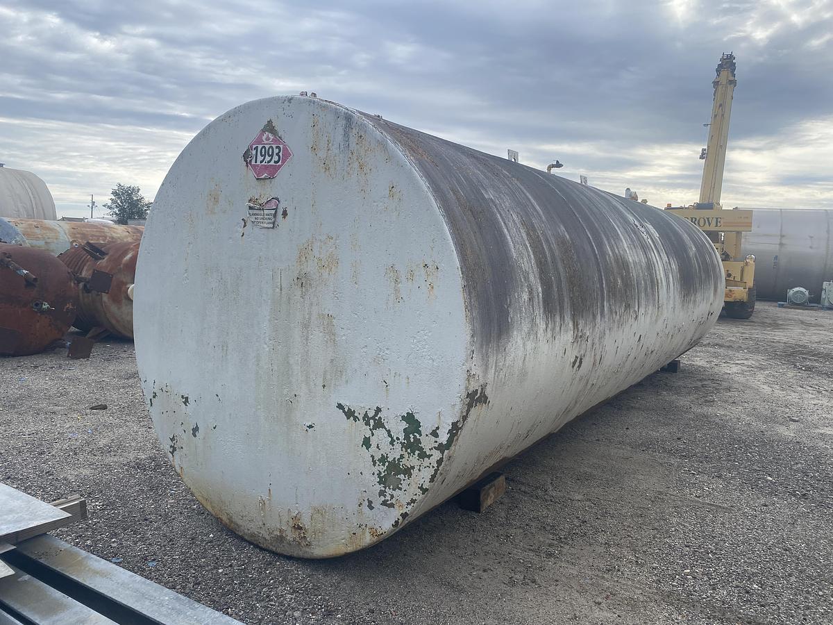 Used Used approximately 10,000 gallon carbon steel single-walled horizontal storage tank.