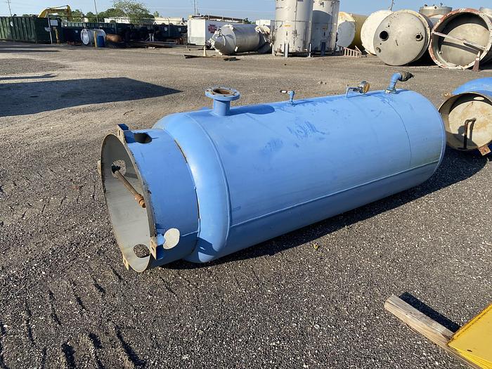 Used Used Steel Fabricators approximately 600 gallon vertical carbon steel air receiver