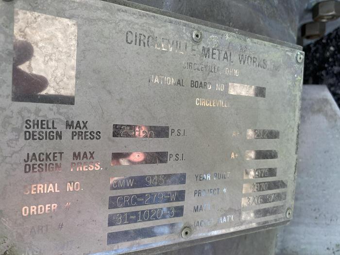 Used Used Circleville Metal Works approximately 150 gallon 304 stainless steel vertical mix tank