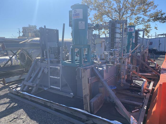 Unused Tubinsud S.R.L. 1000 gallon lube oil system