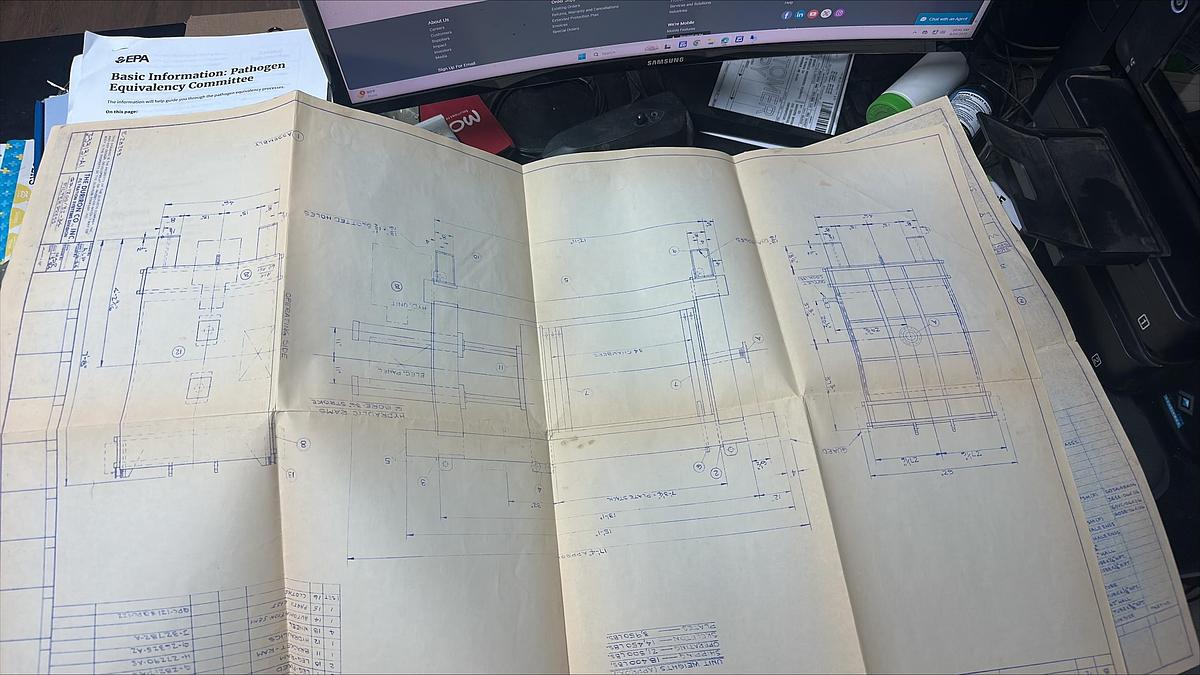 Used Used Durco Quadra Press. Model QP-1200/32-34