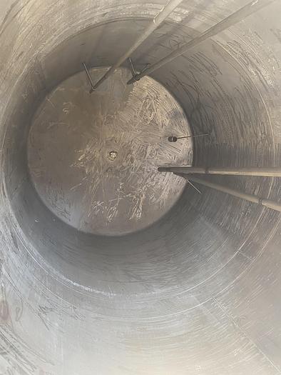 Used Used Alloy Fabricators Inc. approximately 3800 gallon 304 stainless steel vertical tank