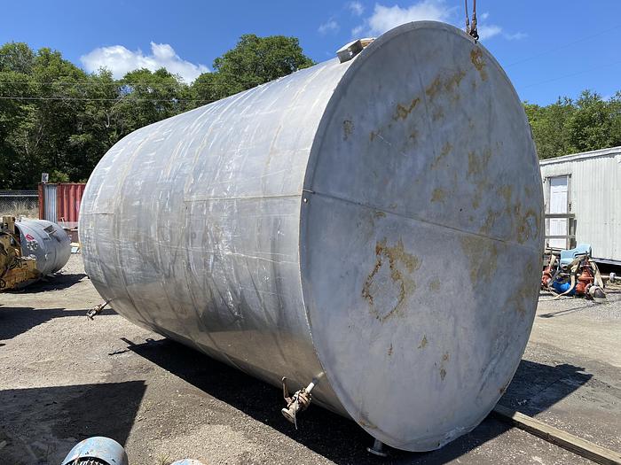Used Used approximately 9000 gallon stainless steel vertical storage tank