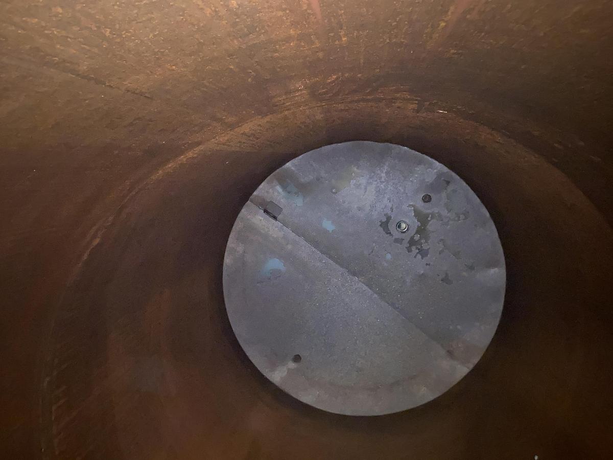 Used Used approximately 5600 gallon carbon steel vertical tank