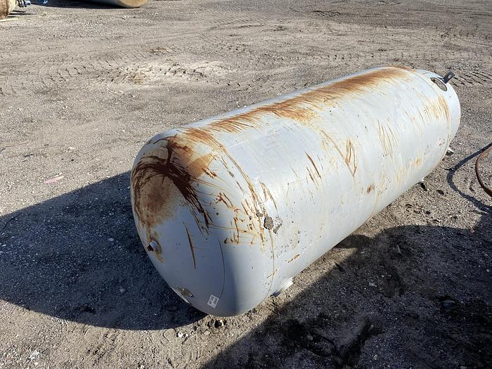 Used Used Steel Fabricators approximately 300 gallon vertical carbon steel air receiver