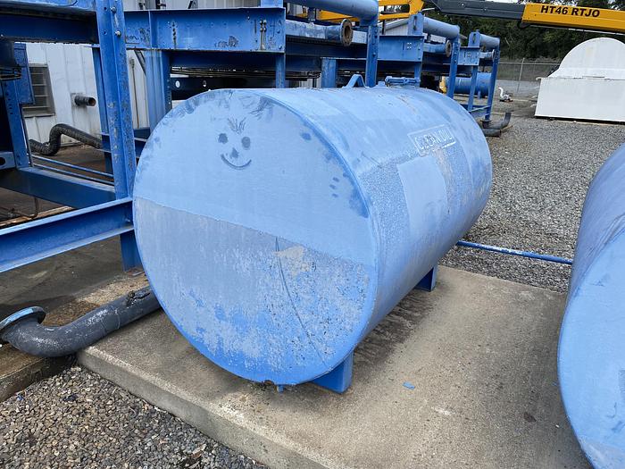 Used Used approximately 500 gallon carbon steel horizontal tank