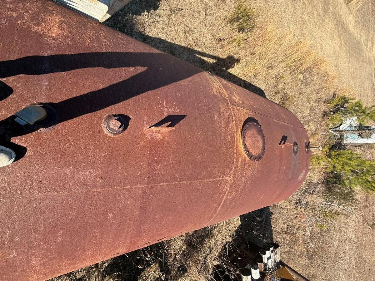 Used Used approximately 10,000 gallon carbon steel horizontal single walled fuel tank