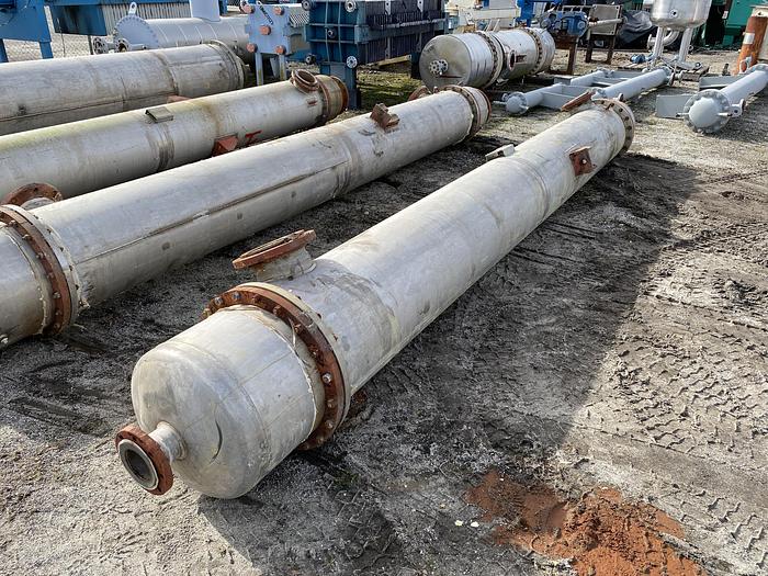 Used Used Perry 1323 sq. ft. 304 stainless steel shell and tube heat exchanger