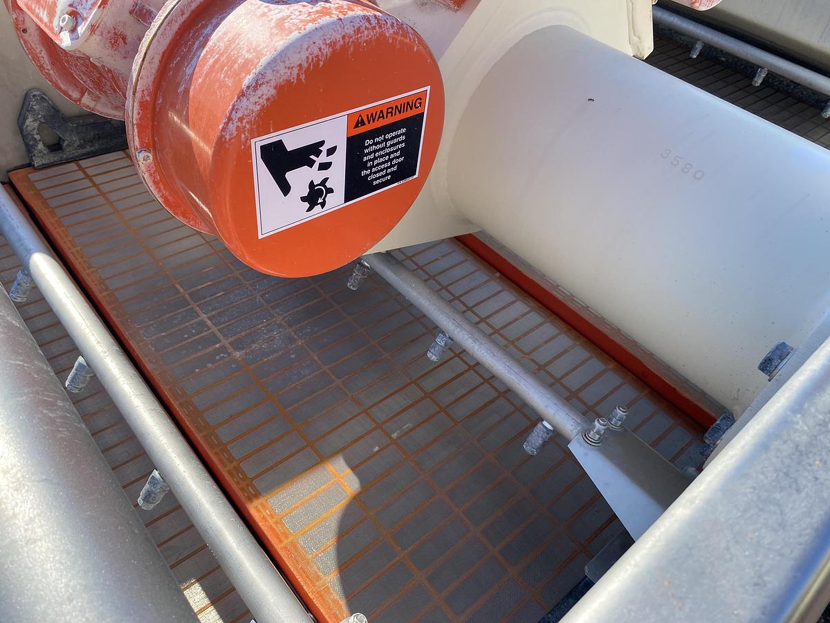 Used Used Sweco Model MM4-1W rectangular screener