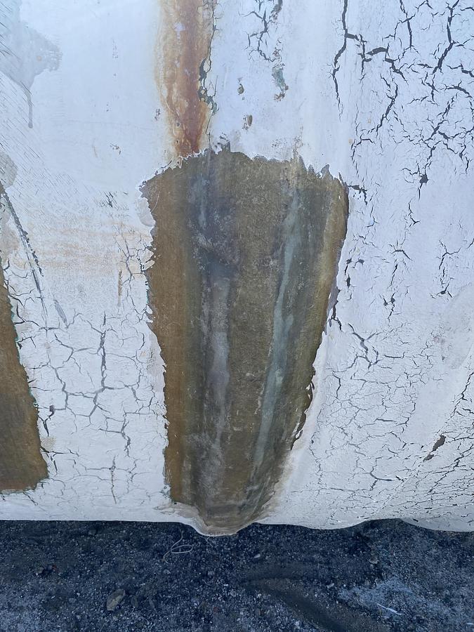 Used Used Owens Corning 5600  gallon fiberglass vertical storage tank