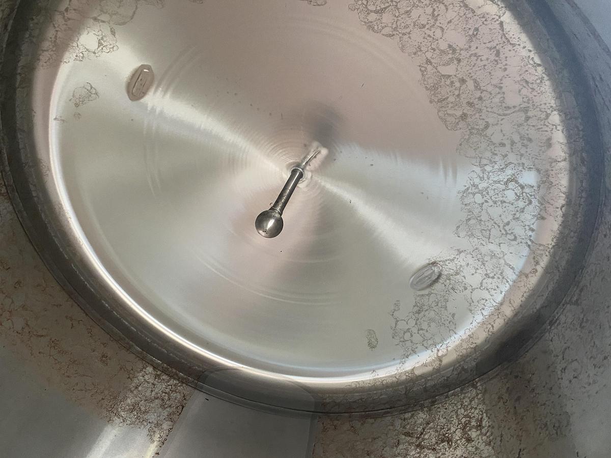 Used Used Deutshe Babcock BTE Gruppe Bdag 2600L/680 gallon 304 stainless steel vertical jacketed tank