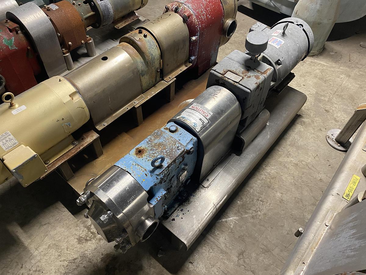 Used Used Waukesha Cherry Burrell sanitary Rotary Pump Model 130U2