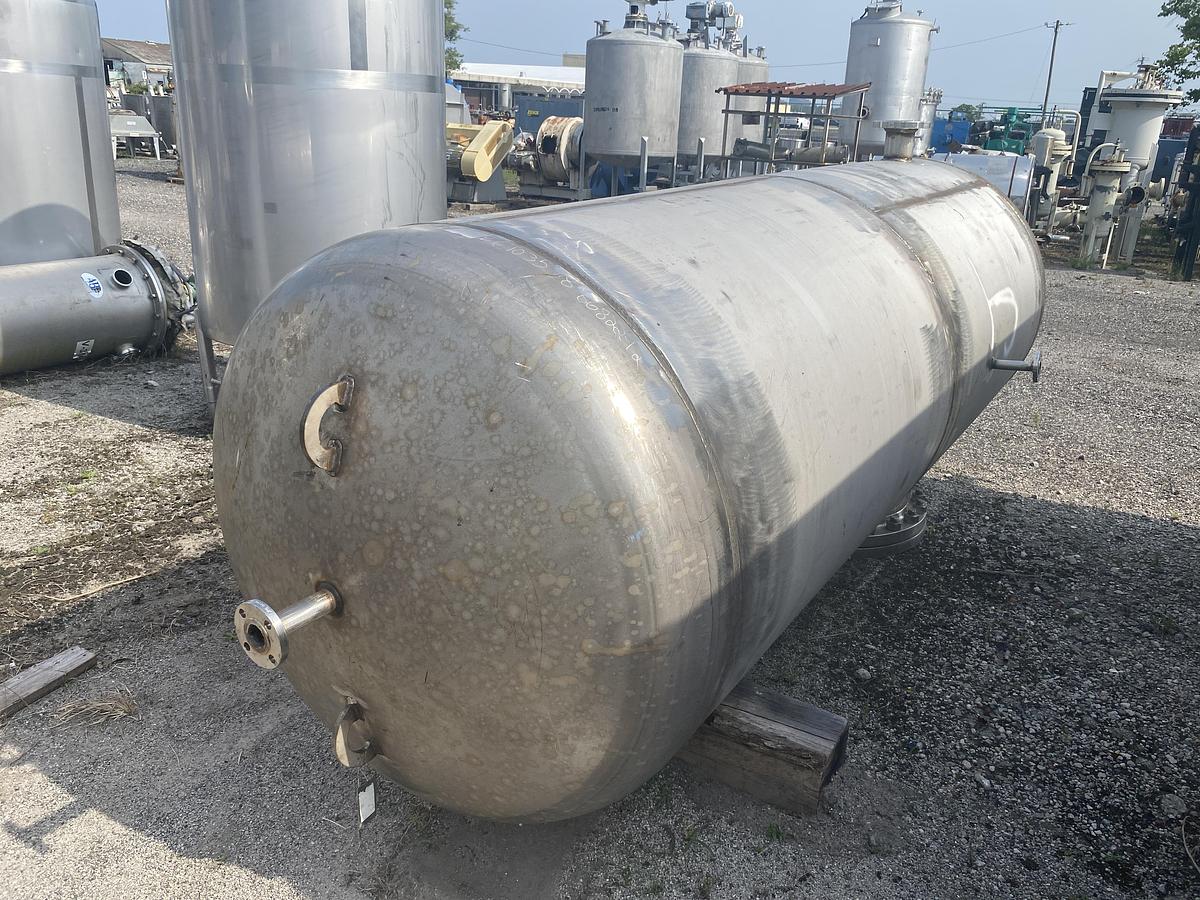 Used Used Steel Fabricators approximately 900 gallon 316L stainless steel air receiver