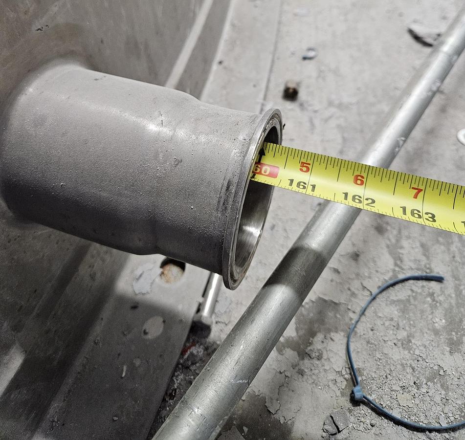 Used Used SFI 13,000 gallon 304 stainless steel sanitary storage tank