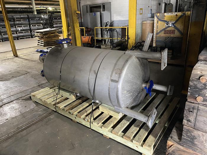 Used Used approximately 300 gallon stainless steel vertical tank