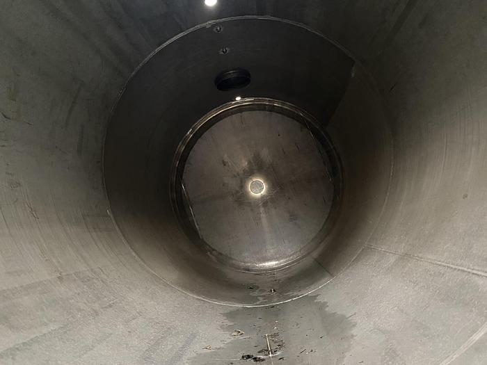 Used Crown Iron Works Co. 11,100 gallon 304L stainless steel horizontal pressure  tank