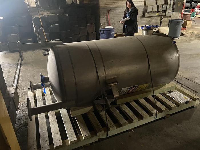 Used Used approximately 300 gallon stainless steel vertical tank