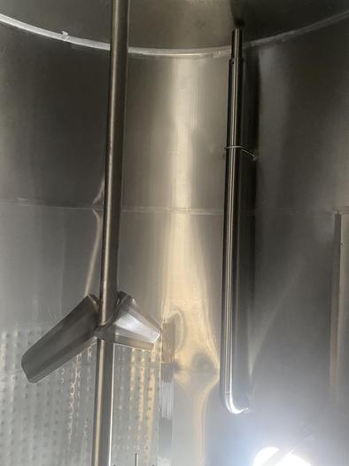 Used Used Feldmeier approximately 8000 gallon 304 stainless steel jacketed/agitated vertical juice silo.