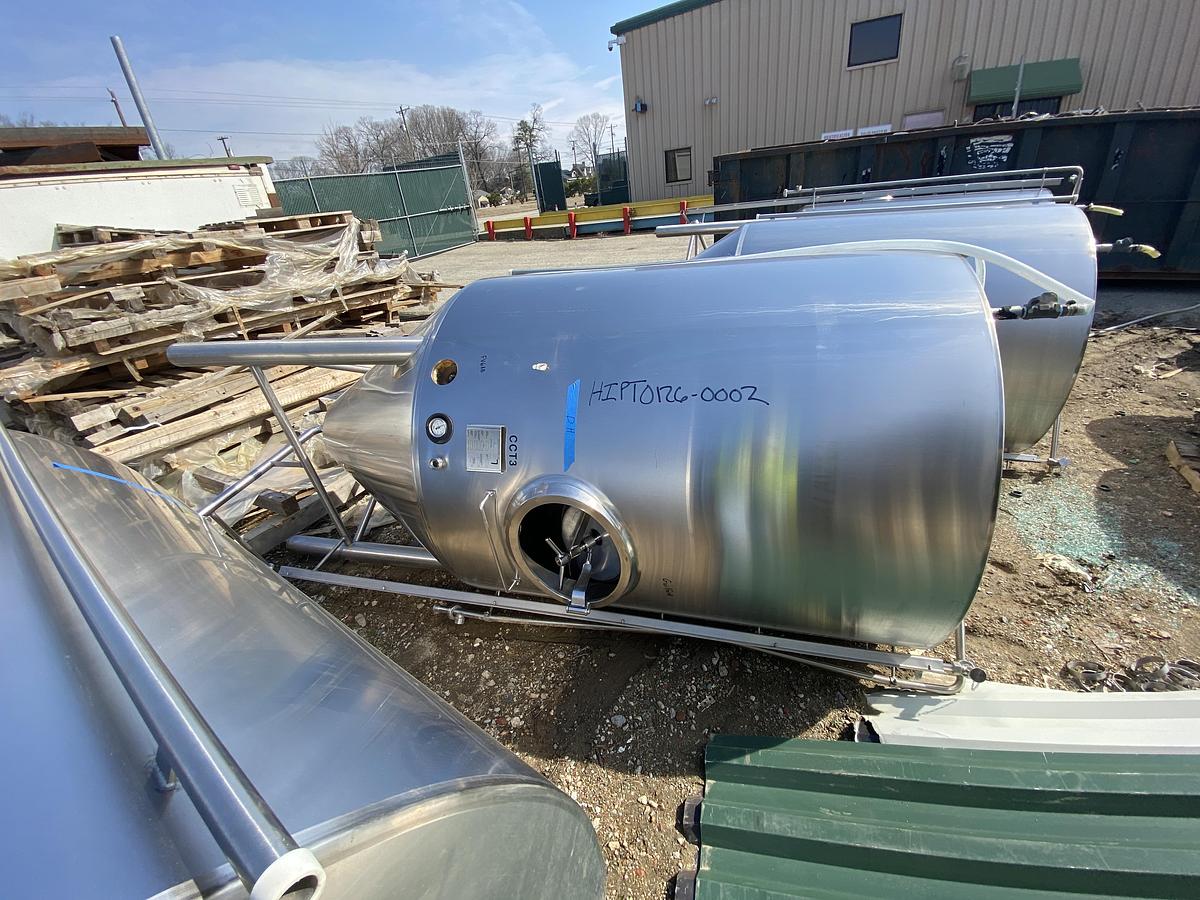 Used Used Deutshe Babcock BTE Gruppe Bdag 2600L/680 gallon 304 stainless steel vertical jacketed tank