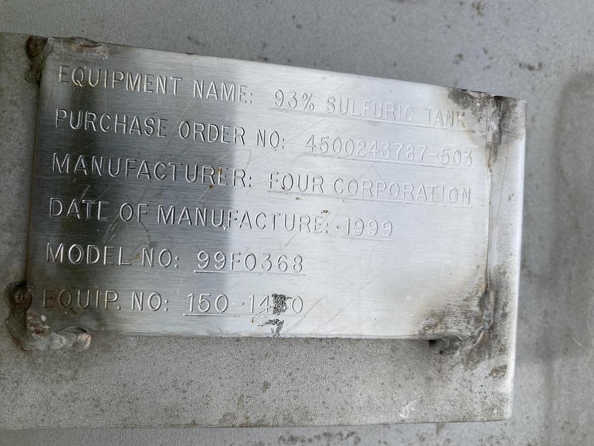 Used Used approximately 6300 gallon stainless steel vertical tank