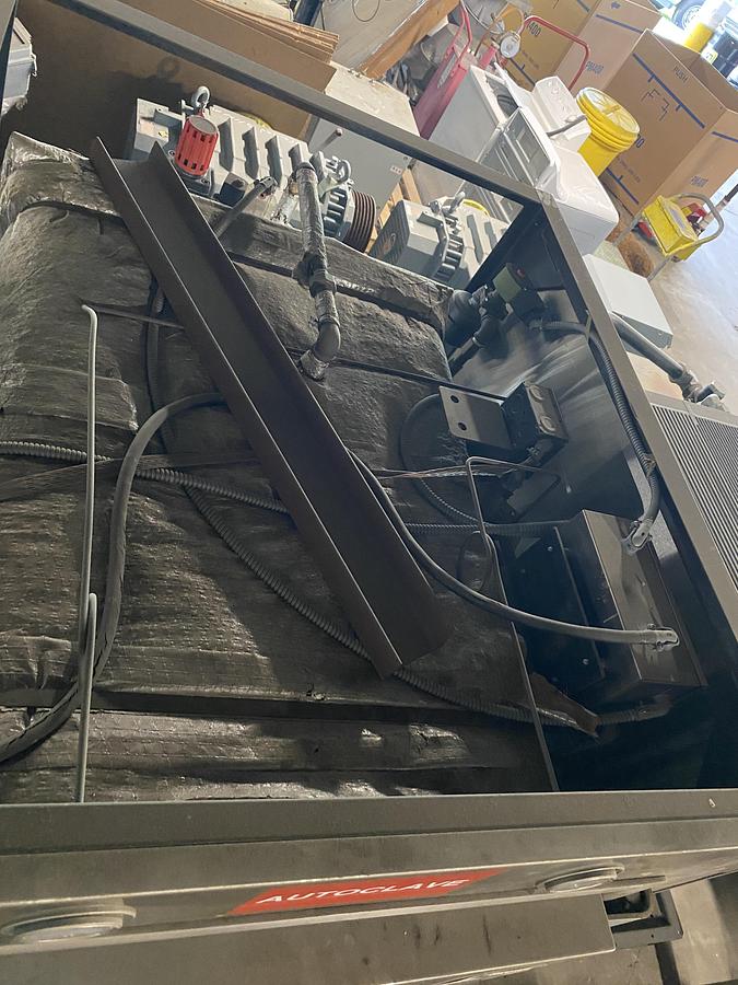 Used Used Consolidated Stills and Sterilizers Model SR-24CMC Autoclave
