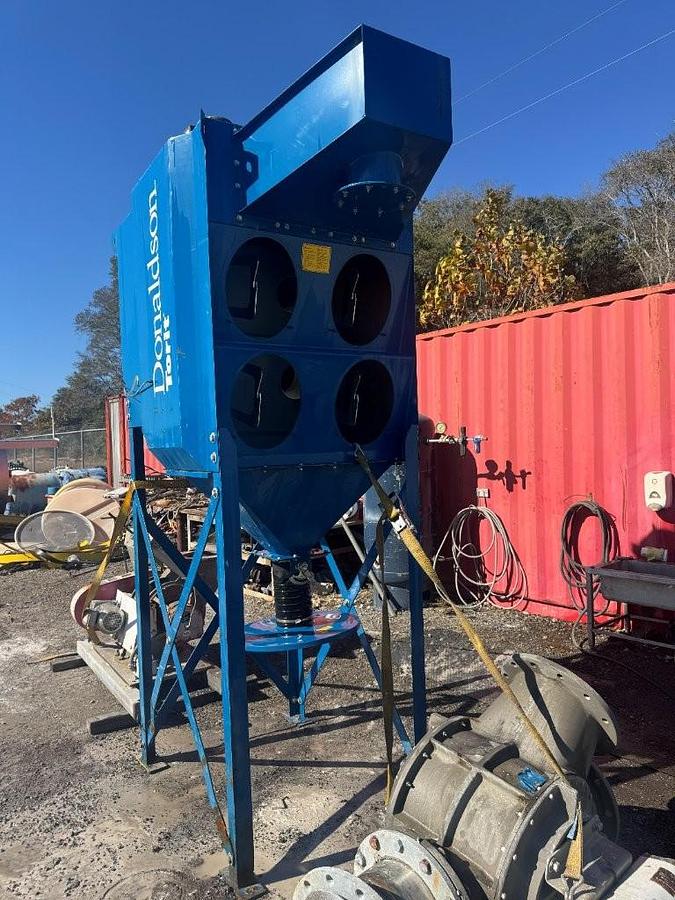 Used Used Donaldson Torit Model DFO 2-4 oval cartridge dust collector