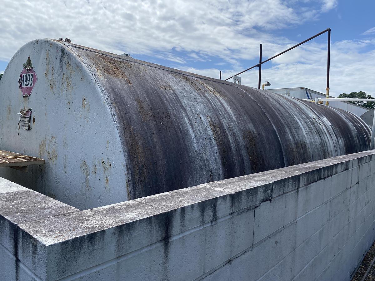 Used Used approximately 10,000 gallon carbon steel single-walled horizontal storage tank.