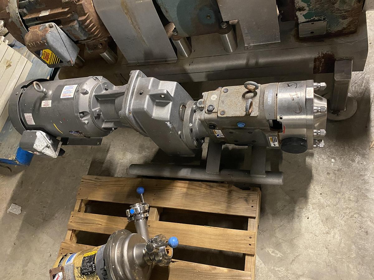 Used Used SPX sanitary Rotary Pump Model 130U2
